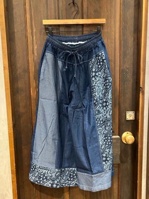 ペイズリー柄切替デニムワイドパンツ♪