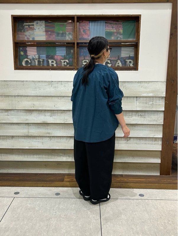 シャーリングブラウス♡