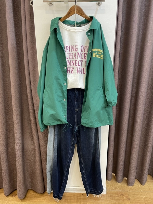 ナイロンワッシャーBackプリントコーチジャケット