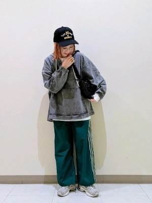 ラインパンツがイマドキ！