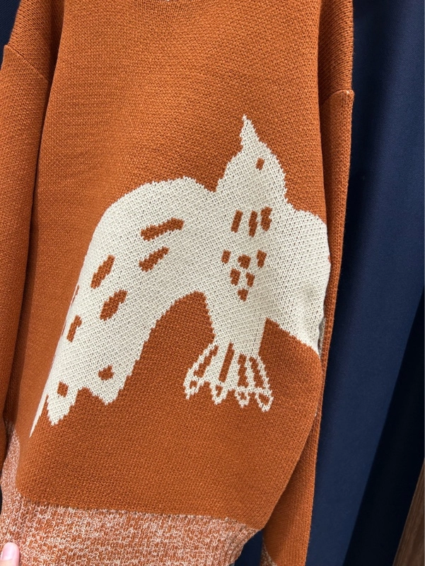 アクリルジャガードバードモチーフニット