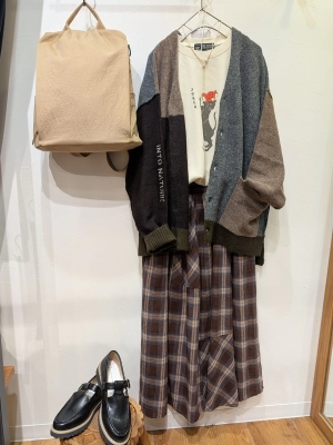 Yakフィール配色Ｖネックカーディガン