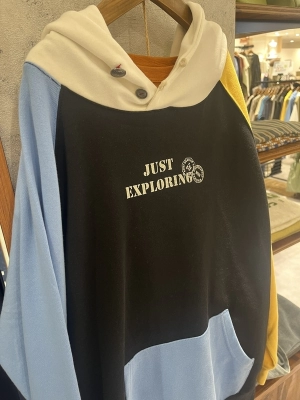柔らかいフーディ