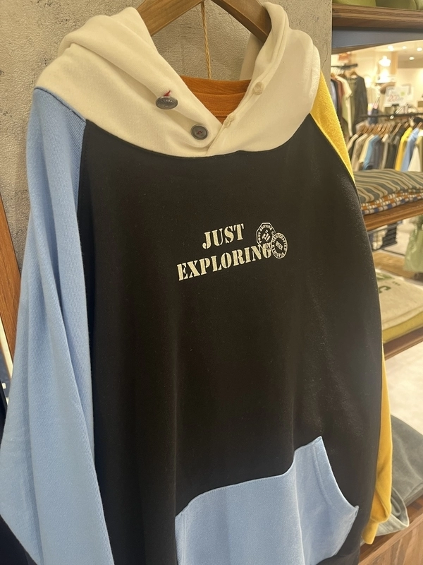 柔らかいフーディ