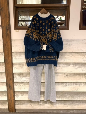 リサイクルニットジャガードペイズリー柄プルオーバー