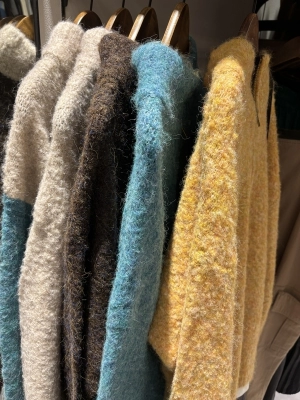 1/4.6ループヤーン ハーフジッププルオーバー