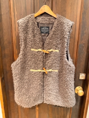 カーリーファーベスト⭐︎