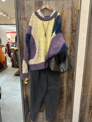 ループヤーン×シャギーヤーンランダムストライプニット！