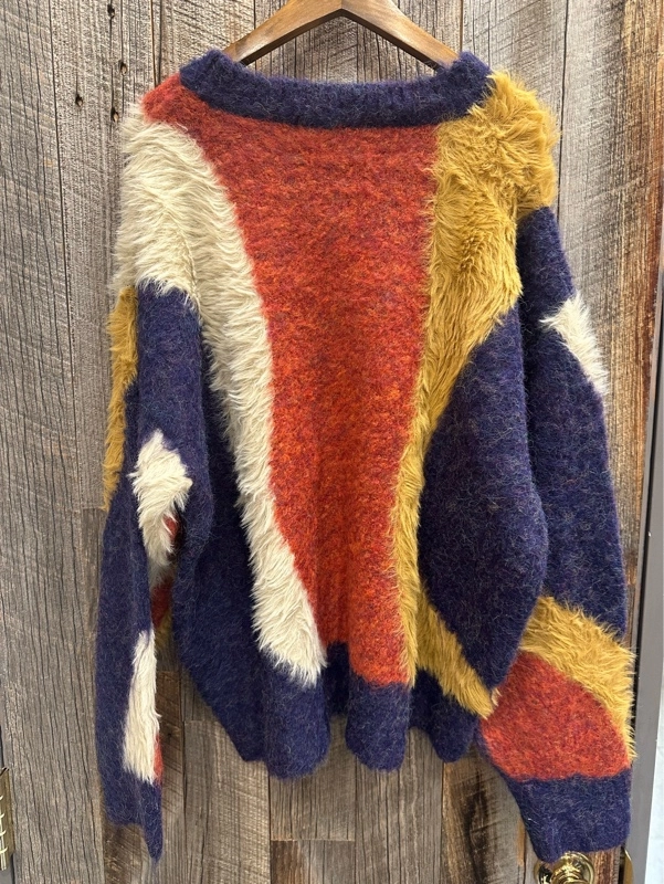 ループヤーン×シャギーヤーンランダムストライプニット！