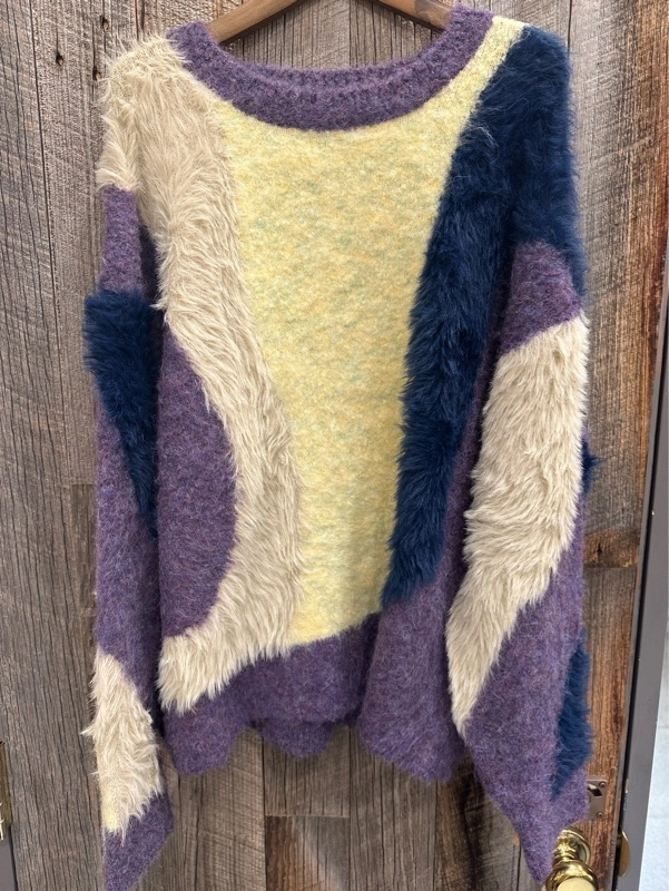 ループヤーン×シャギーヤーンランダムストライプニット！