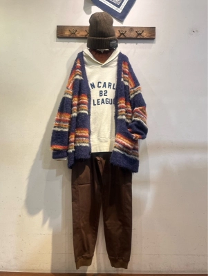 マルチボーダーニットVネックカーディガン