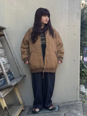 キルティングブルゾン