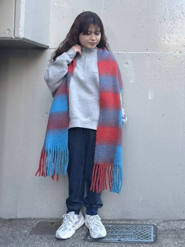 カラフルマフラーが主役！