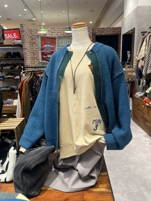 毛玉になりにくいニットカーディガン