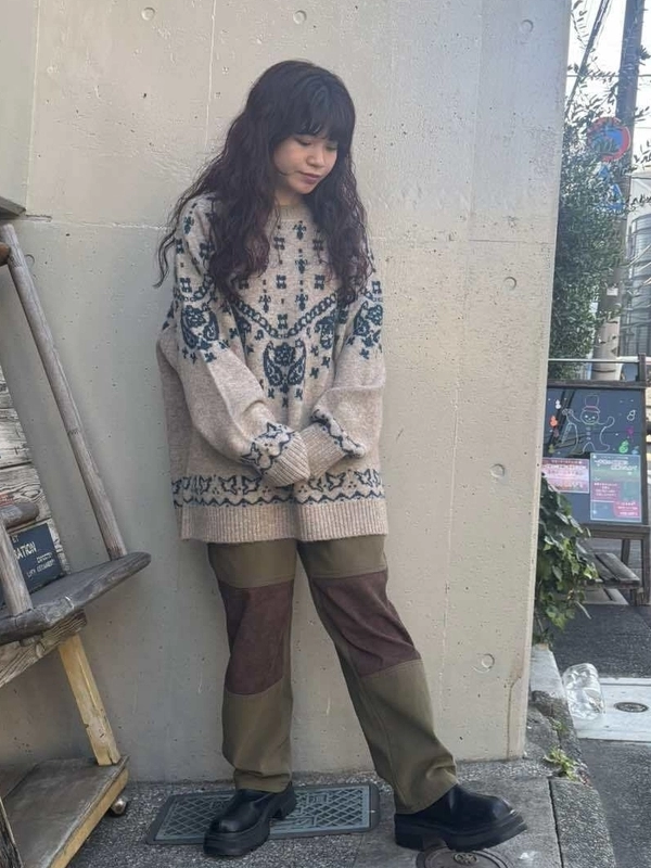 ペイズリー柄ニット