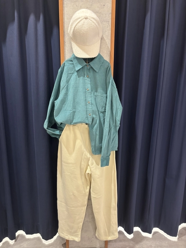 細コーデュロイ レギュラーシャツ