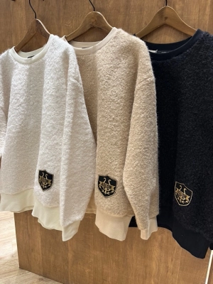 プードルファークルーネックプルオーバー