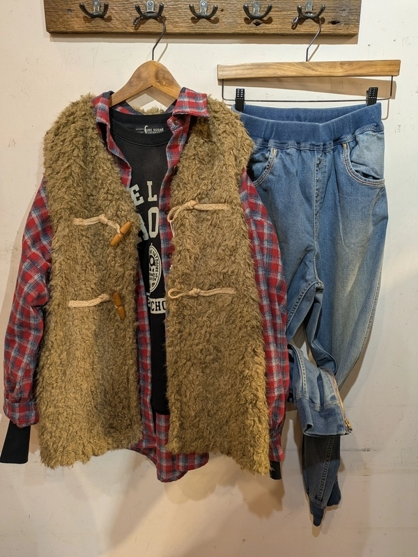 春も使えるチェックシャツのコーデ