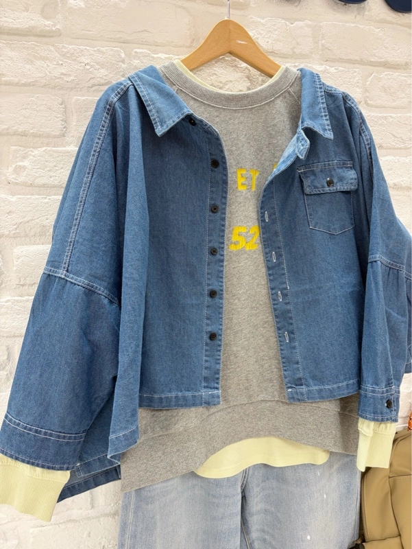 ショート丈ドルマンシャツ☆