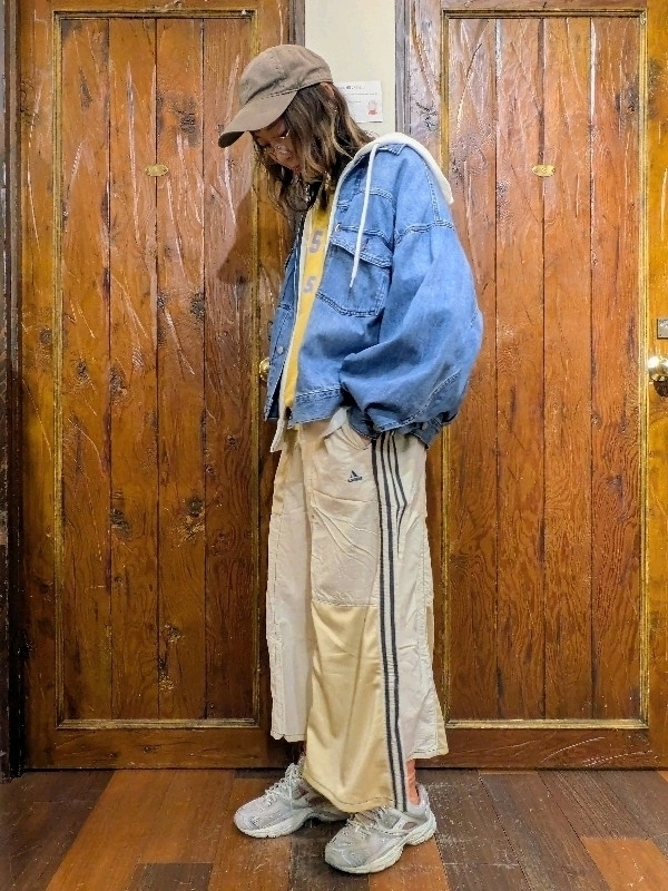 デニムジャケットコーデ