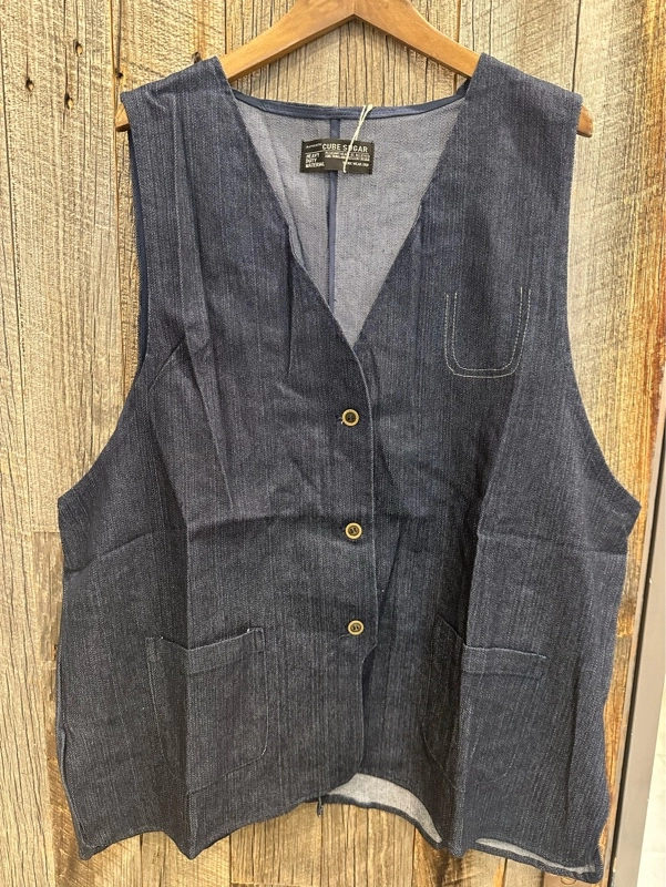 デニムVネックベスト