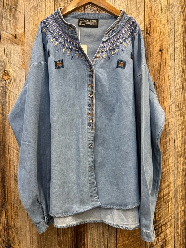 ✦✦ デニム刺繍 ✦✦スタンドカラーシャツ