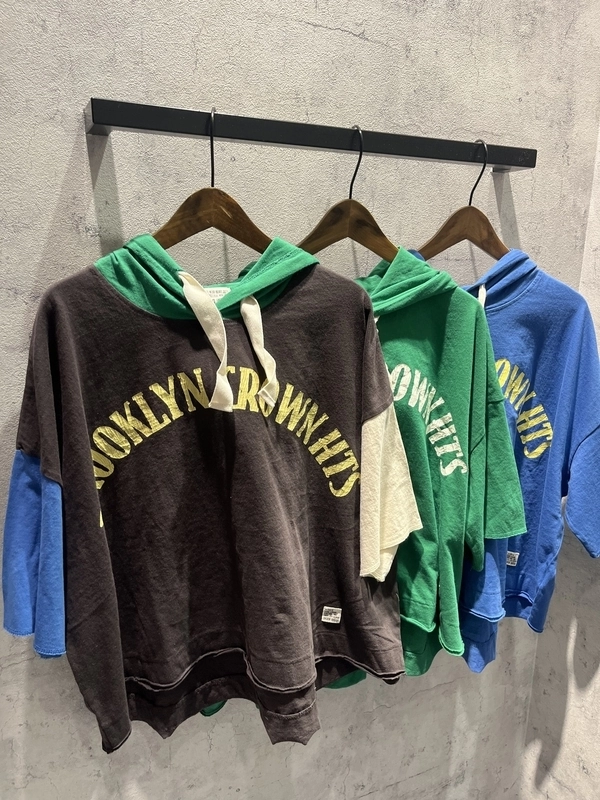 フード付きTシャツ