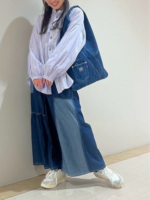 チュニックシャツ×スカート