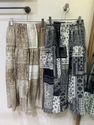 バンダナ柄スカート