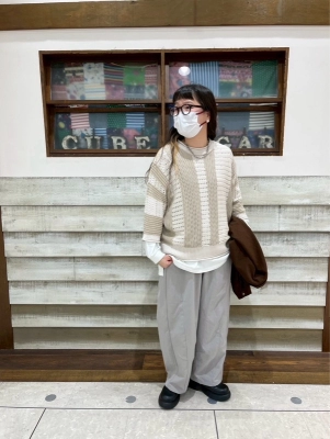 人気のボトムスコーデ①