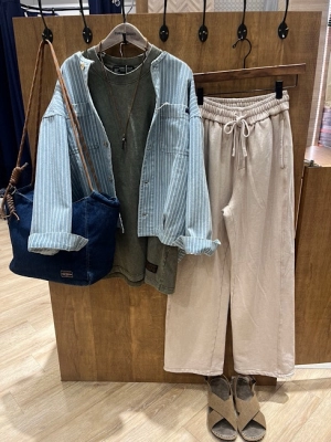 ピグメント染めノースリーブTシャツ