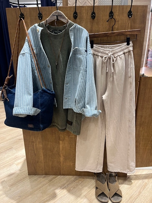 ピグメント染めノースリーブTシャツ