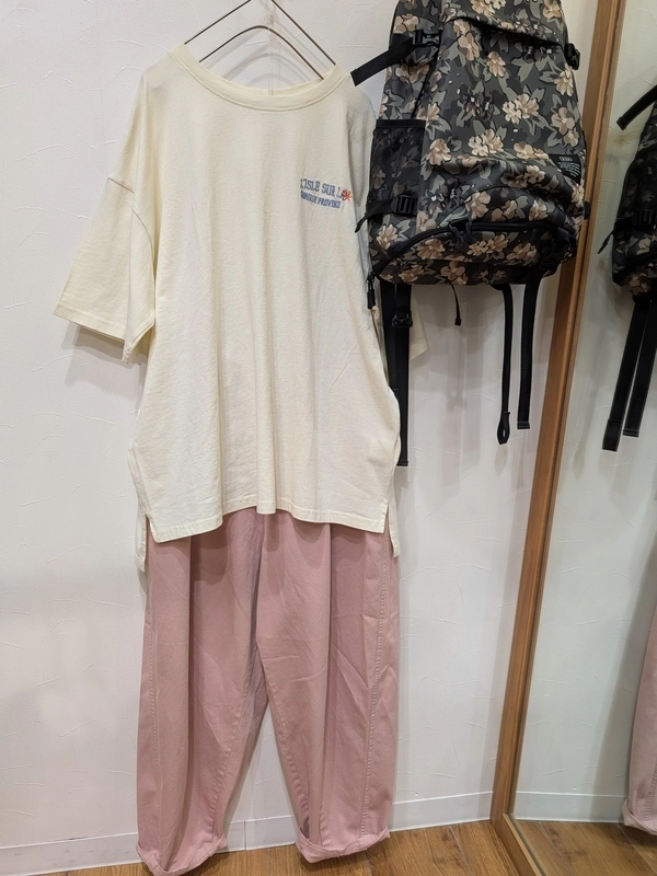 OE天竺汗染み防止加工　Flowerプリント&刺繍Tシャツ