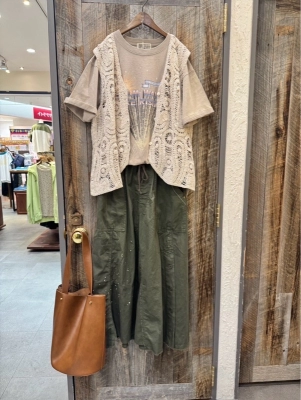 ライトツイル×ミニヘリンボーンペンキ飛ばしリメイク風スカート