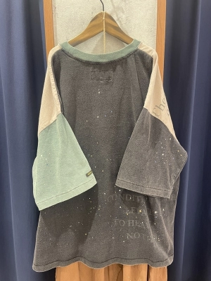 トンプキン天竺ケミカル加工ペンキ飛ばしプリントT