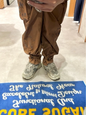 ペンキ飛ばしパンツ