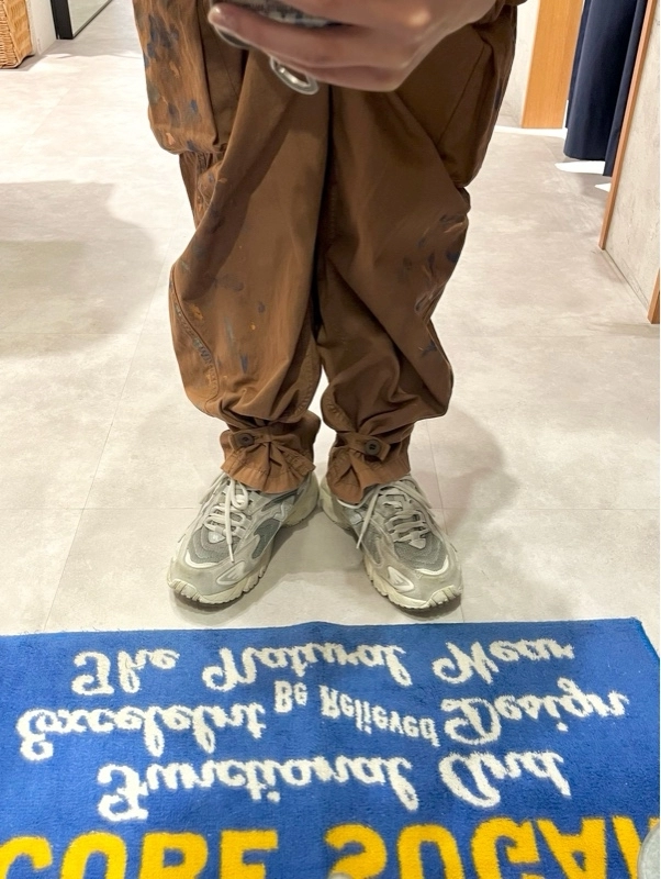 ペンキ飛ばしパンツ