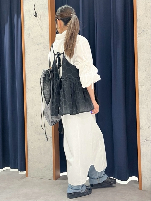 シャツワンピ×キャミソール