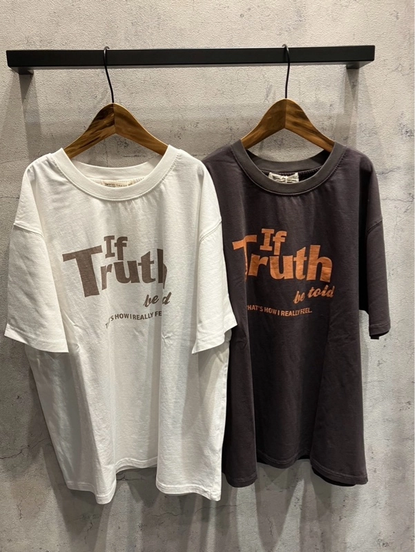 色が可愛いBIGロゴTシャツ♡