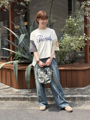 PEANUTSコラボTシャツ