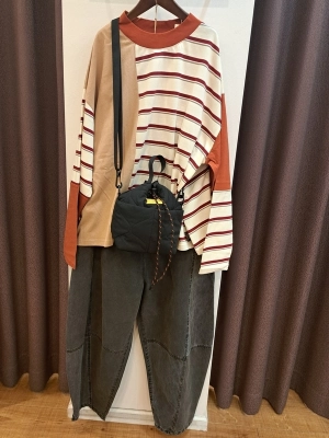 先染め切替モックネックプルオーバー