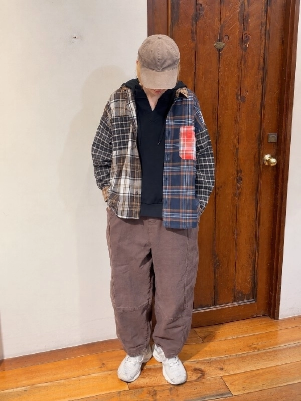 新作チェックシャツ
