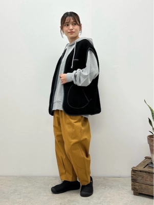WEB限定アーモンドパンツ