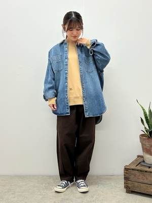 人気のデニムシャツ