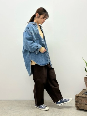 人気のデニムシャツ